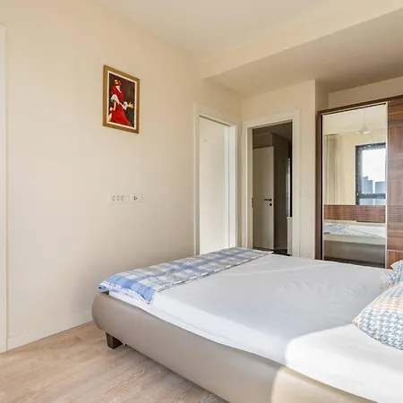 Gyoo Konforunda Yuksek Kat Apartment Istanbul