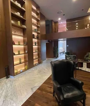 Gyoo Konforunda Yuksek Kat Apartment