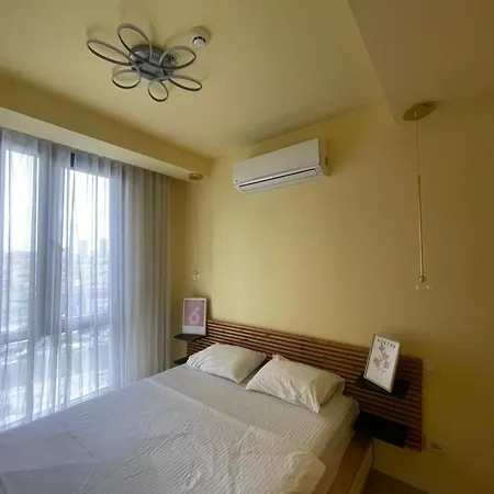Gyoo Konforunda Yuksek Kat Apartment *