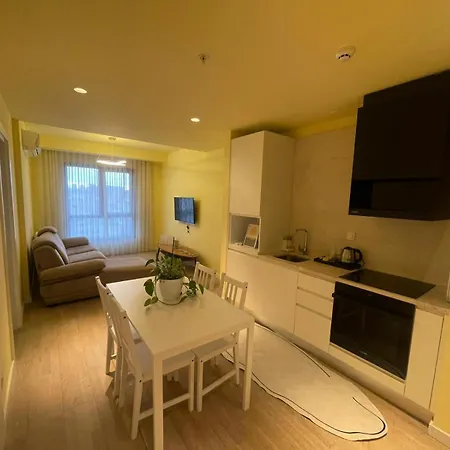 Gyoo Konforunda Yuksek Kat Apartment